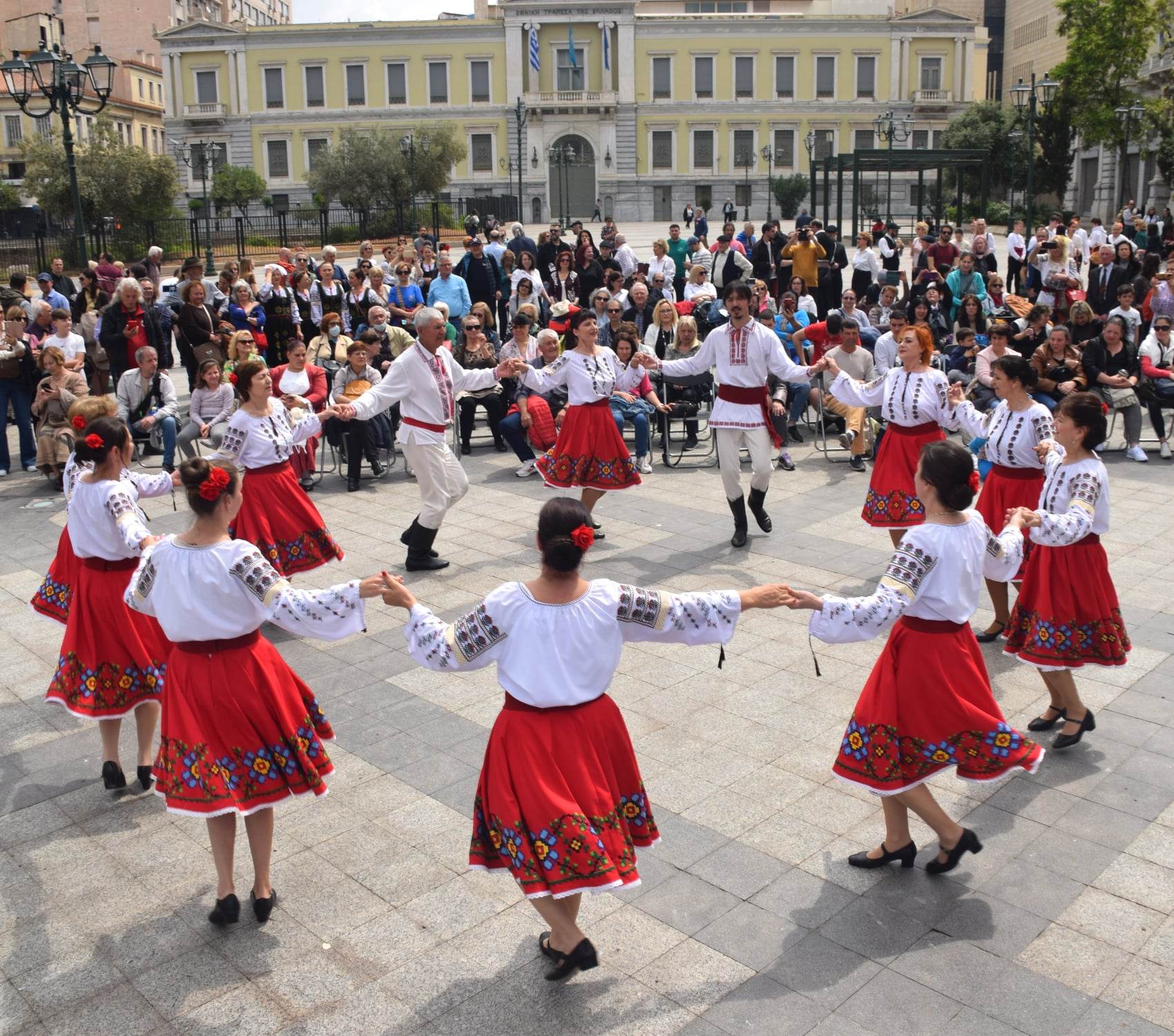 Международный день танца, отмеченный диаспорой из Греции