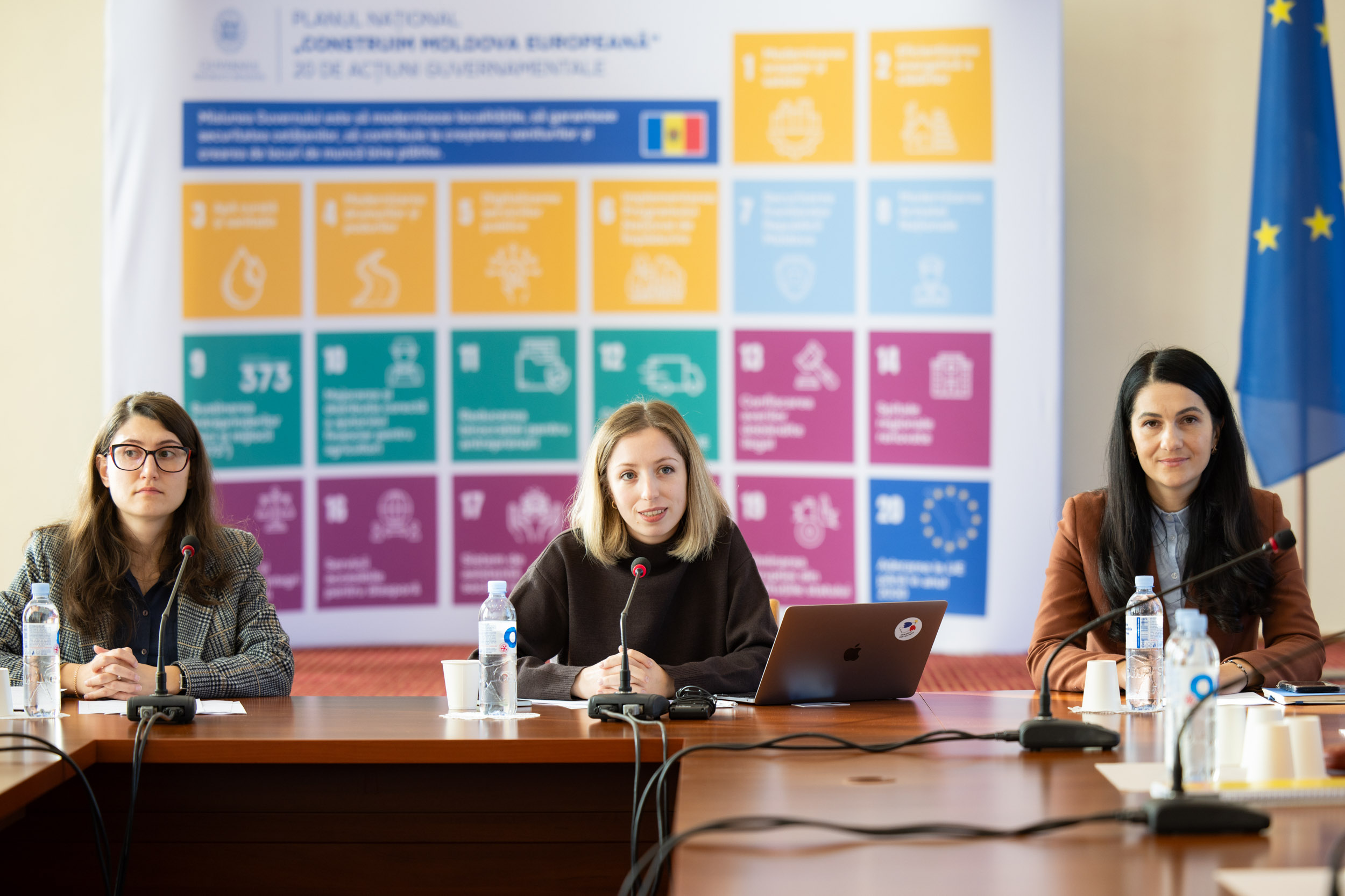 Biroul relații cu diaspora și Secretara de stat a Guvernului, Ana Calinici, în dialog cu cetățenii din diasporă, reveniți în Republica Moldova